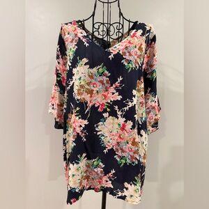 Kori Navy‎ Floral V-Neck Blouse